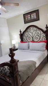 Modern 2BR Retreat in New Kingston