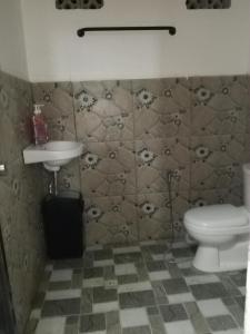 Toms Hostel