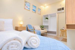 Cozy Deluxe Room 2 in Sta Fe Bantayan Island