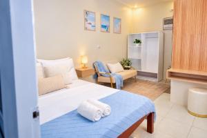 Cozy Deluxe Room 2 in Sta Fe Bantayan Island