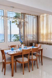 Annas Seaside Apartment - In front of the beach