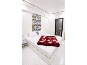 M-Town Inn Nainital Premium Stay with Modern Rooms, Family Comfort & Beautiful Hill Views