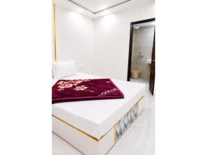 M-Town Inn Nainital Premium Stay with Modern Rooms, Family Comfort & Beautiful Hill Views
