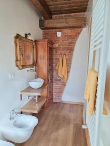 CadeFe loft in the Center