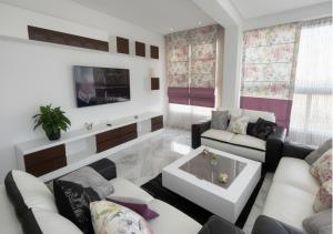 Sea Views! 2BR on Tangier Corniche