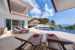 Seaview Villa Beach Connection