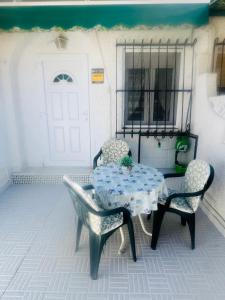 Mi casita con terraza y mar
