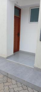 Dolfin court apartment