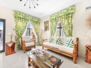 Luxury Pyramid Point Villa Ocho Rios