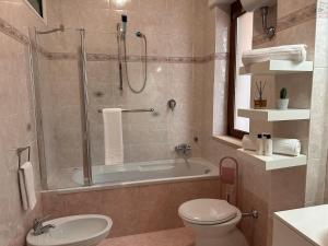 Bright three-room apartment in Pomigliano