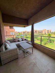 Elegant 3BR Apartment Golf & Pool View
