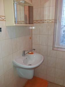 Apartament-Wiejska 5A