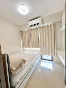 Shore Residences