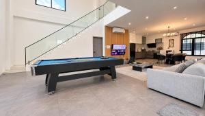 Luxury 5BR Pool Villa KTV&BBQ Near Walking Street