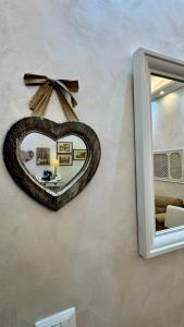 Luxury apartment near Vatican, Steps to Metro, AC & Fast WiFi