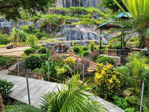 Trang An river mountain ecolodge Ninh Binh