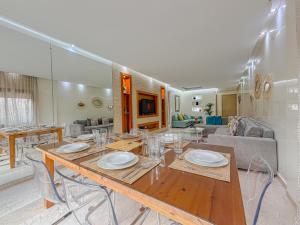Golf Garden-Level Apartment Pool & Parking