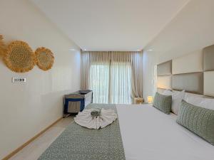 Golf Garden-Level Apartment Pool & Parking
