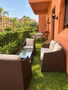 Cozy Gueliz Flat with Pool view in Tourist Village