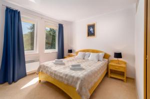 Morskie Oko Apartament z Klimatyzacją Blisko Plaży by Noclegi Renters
