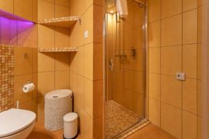 Morskie Oko Apartament z Klimatyzacją Blisko Plaży by Noclegi Renters