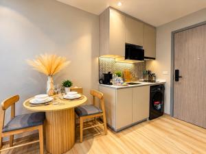 Title Serenity 1-Bedroom Suite with Balcony and pool view by TVC SRC6709