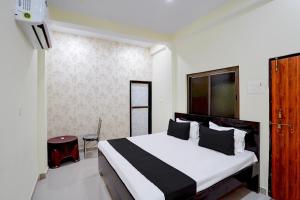 Spot On Highway Guest House