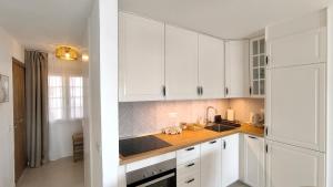 CASA BLANCA Port Royale - heated pool, ocean view, fibre net
