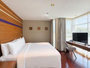 Angsana Laguna Phuket, Private Family Suite Unit, with Access to Hotel Pools, Kids Club, and Beach