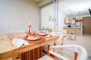 Train, Relax & Explore Cartagena-Private Bay