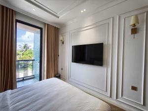 Green City Beachfront Hotel