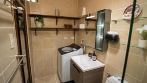 Boutique apartment in Mosaic Tower Fast Wifi with Stunning Skyline View