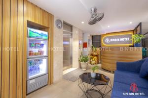 Bin Bin Hotel 2 - Near Him Lam D7