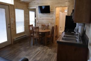 Pio Pico Camping Resort Cottage 1