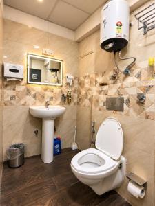 CosyDen 2 Private Apartment at Prime Location