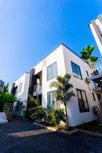 2BR Apartment with Swimming Pool and Sauna-Goba