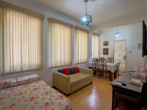 Copacabana posto 5 duas quadras da praia