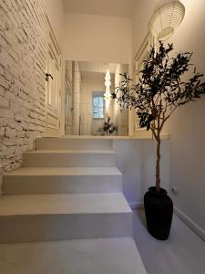 N46 Hideaway Studio