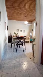Mesorizi - Ancestral Home, Modern Stay