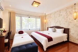 Hanoi Golden Moon Hotel & Travel