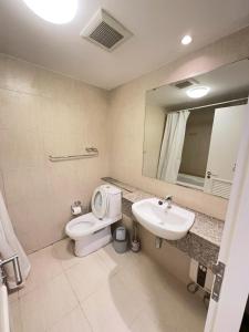 Thonglor 2BR Condo Pool, Sauna, Gym, Nightlife