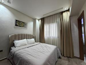 Two bedroom apartment close to M avenue