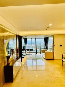 31 Sudirman Suites Signature 3BR with Maid Room