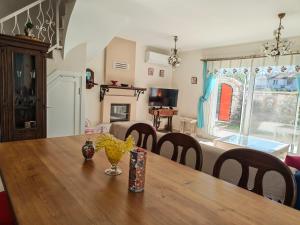 Evalacati-Villa Palma-Warm and Cozy Alaçatı Home for Winter, Fireplace, Fiber Wi-Fi