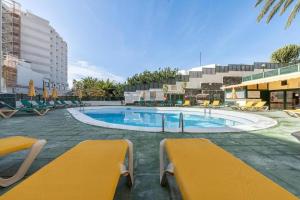 Las Dunas Apartments
