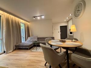 Rosevia Home