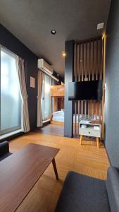 Poly Hostel Osaka