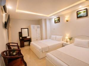 Seven Stars Hotel