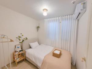 Special Deal # 4 Min Walk to Seongsu Station # Free Luggage Storage # Steps from Yeonmujang-gil