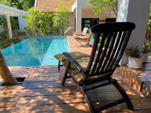 Whisper Oasis - Award-Winning Jacuzzi Pool Villa for 10 - 3BR, Daily Housekeeping